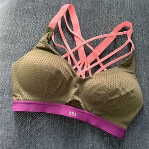Victoria's Secret VSX Sport Strappy Sports Bra Size 32D